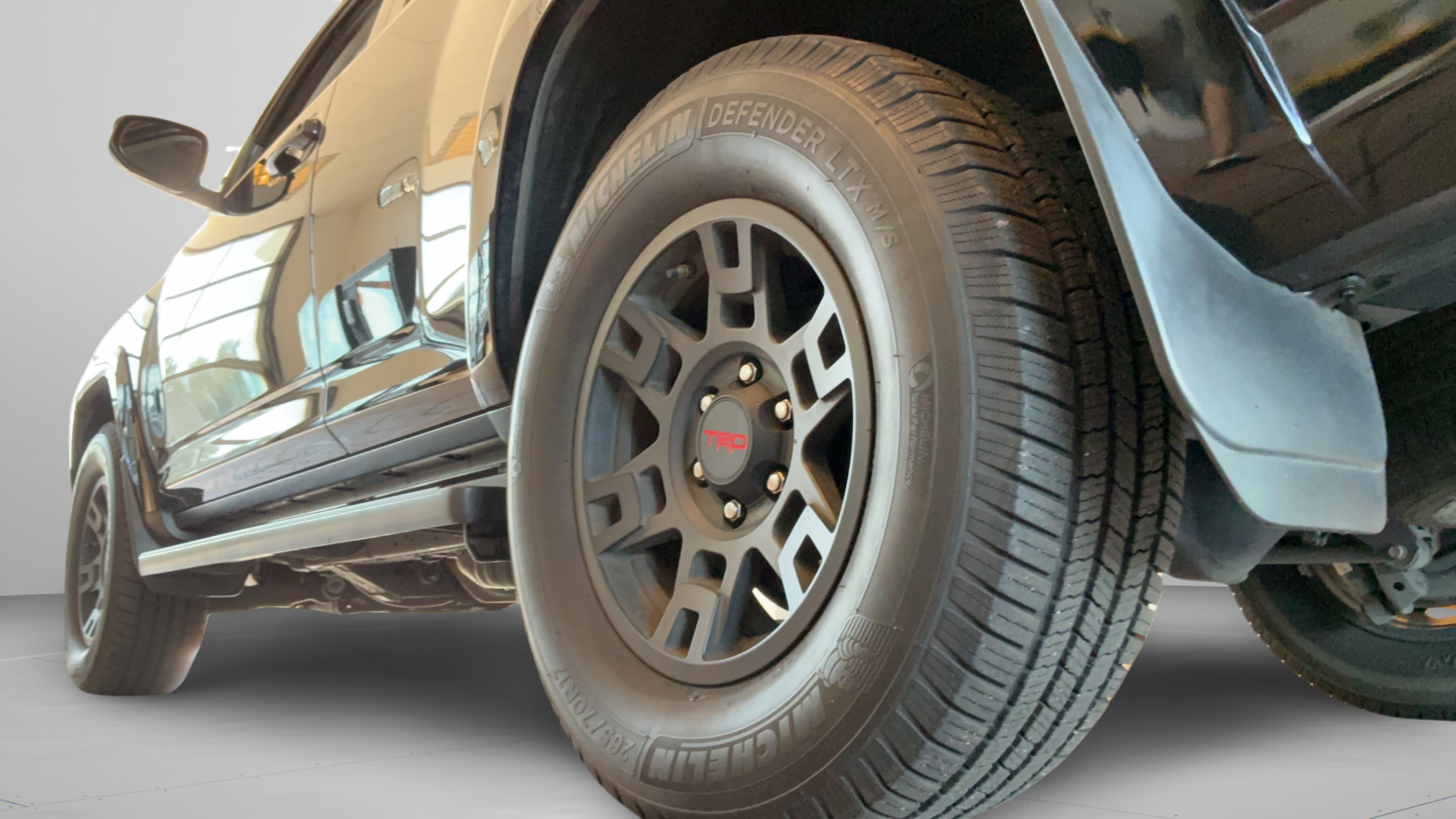 Used 2020 Toyota 4Runner SR5 AWD/4WD image 43