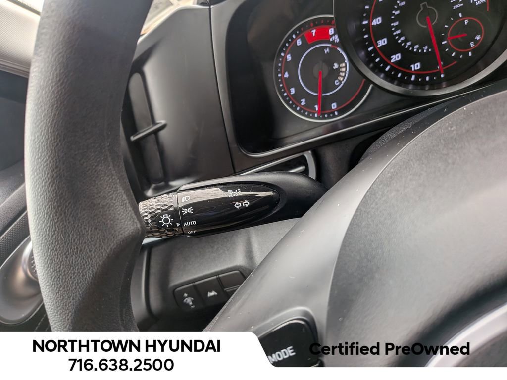 Used 2023 Hyundai Elantra SEL image 28