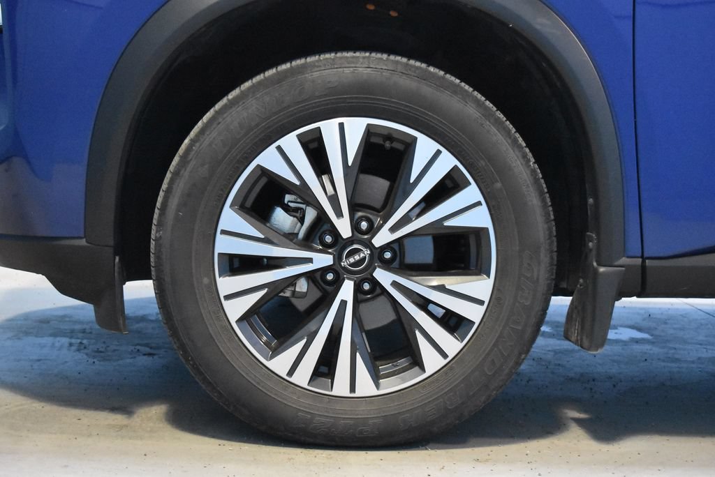 Certified 2023 Nissan Rogue SV FWD image 21