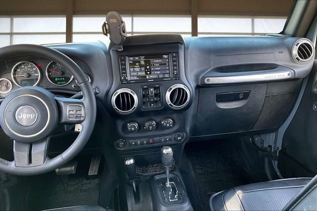 Used 2015 Jeep Wrangler Unlimited Sahara w/ Max Tow Package image 6