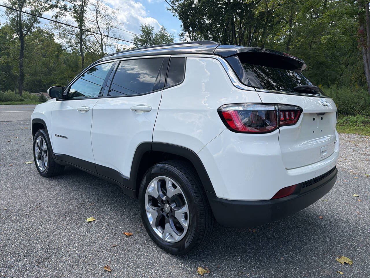 Used 2021 Jeep Compass Limited w/ Sun and Sound Group AWD/4WD image 16