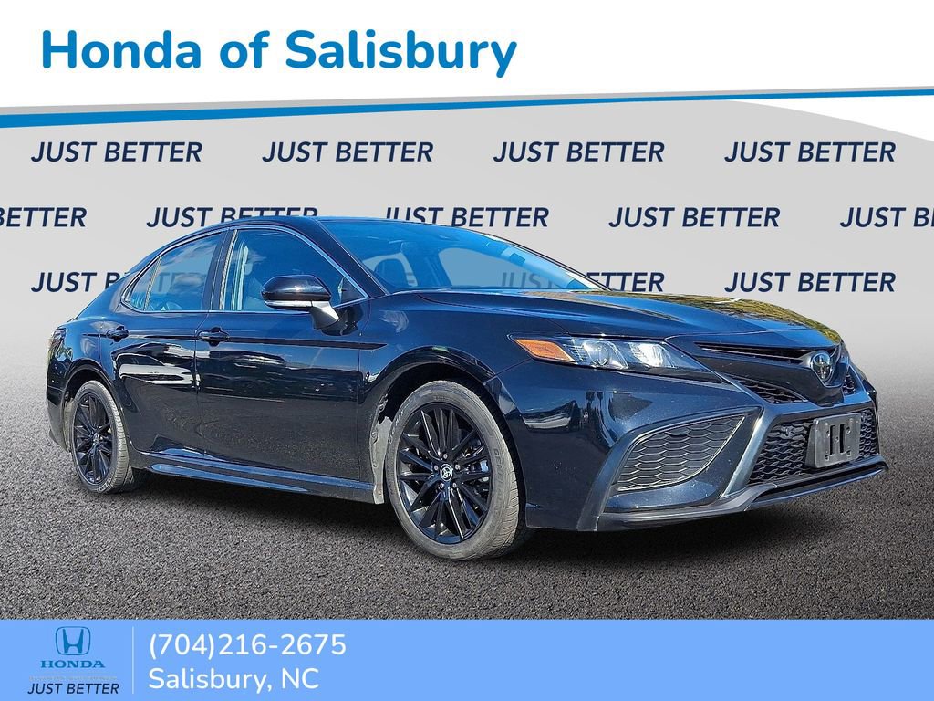 Used 2023 Toyota Camry SE w/ Cold Weather Package