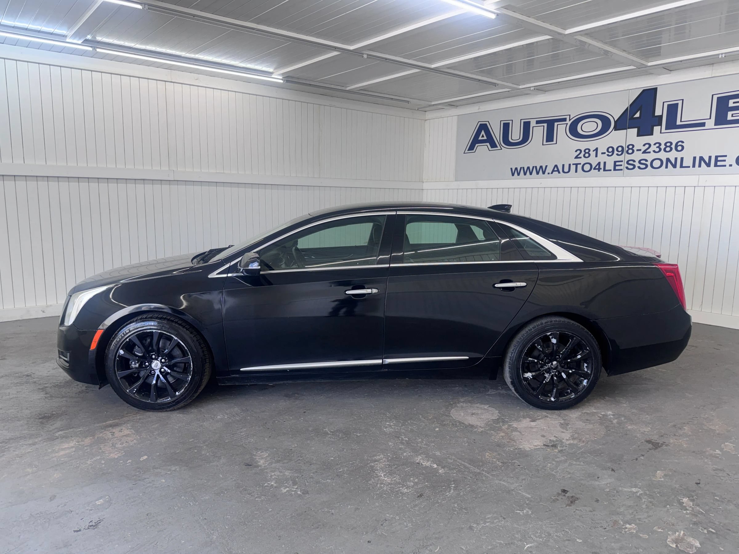 Used 2017 Cadillac XTS Luxury FWD image 8