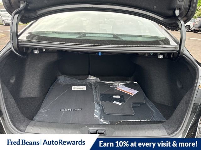 New 2026 Nissan Sentra SR w/ SR Premium Package FWD image 13