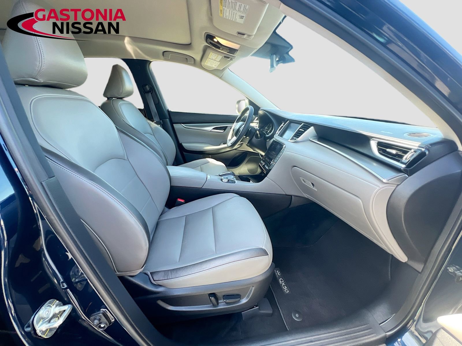 Used 2023 INFINITI QX50 Luxe image 37