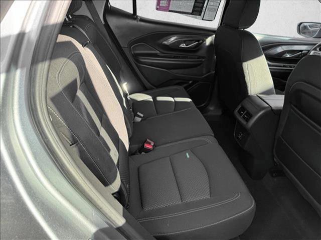 Used 2024 GMC Terrain SLE image 18