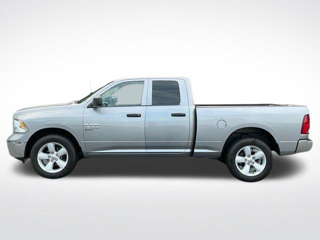 Used 2024 RAM 1500 Classic SLT AWD/4WD image 4