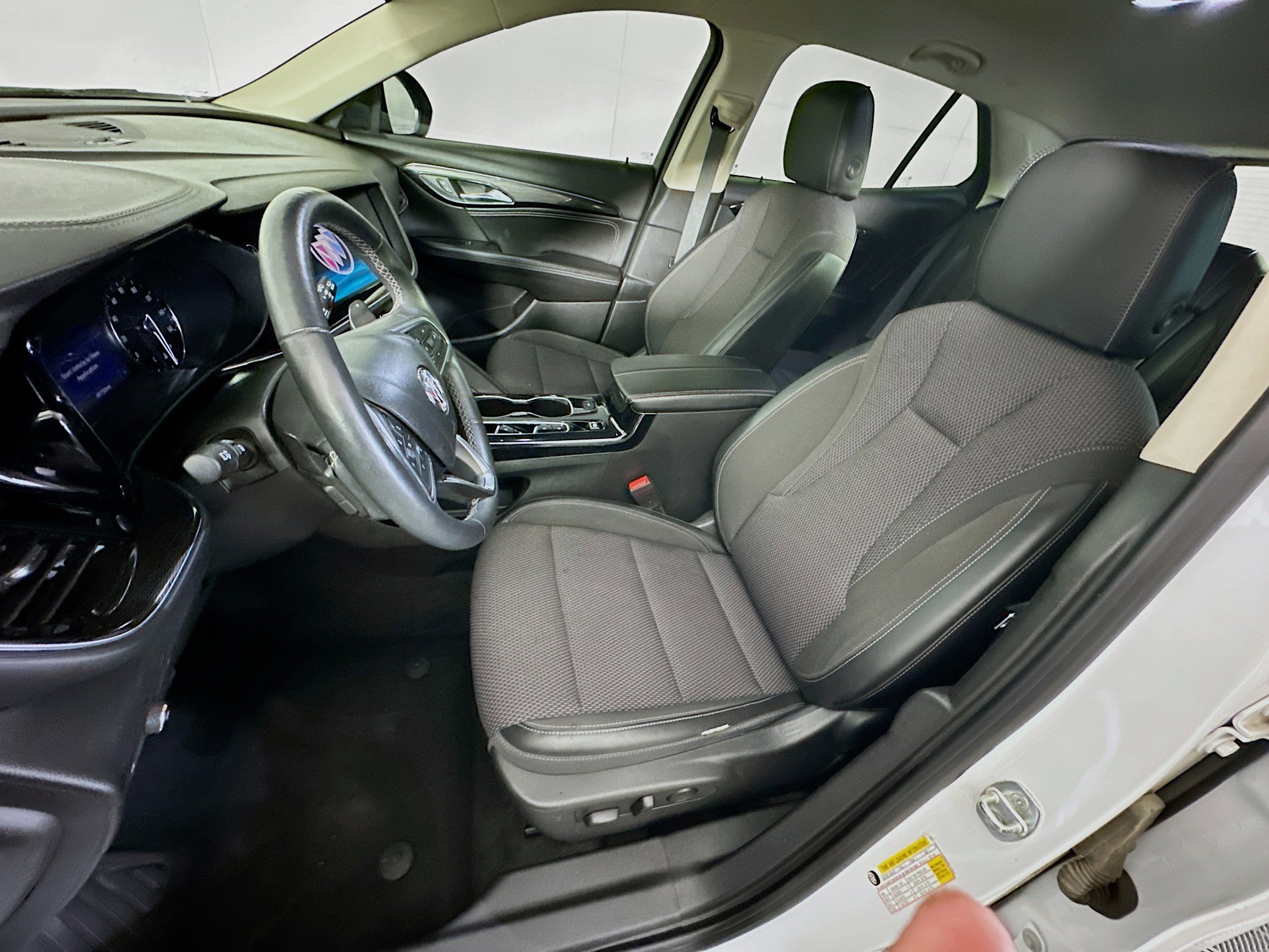 Used 2021 Buick Envision Preferred FWD image 13
