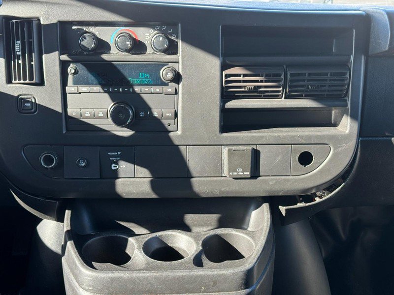 Used 2018 GMC Savana 2500 w/ Driver Convenience Package image 15