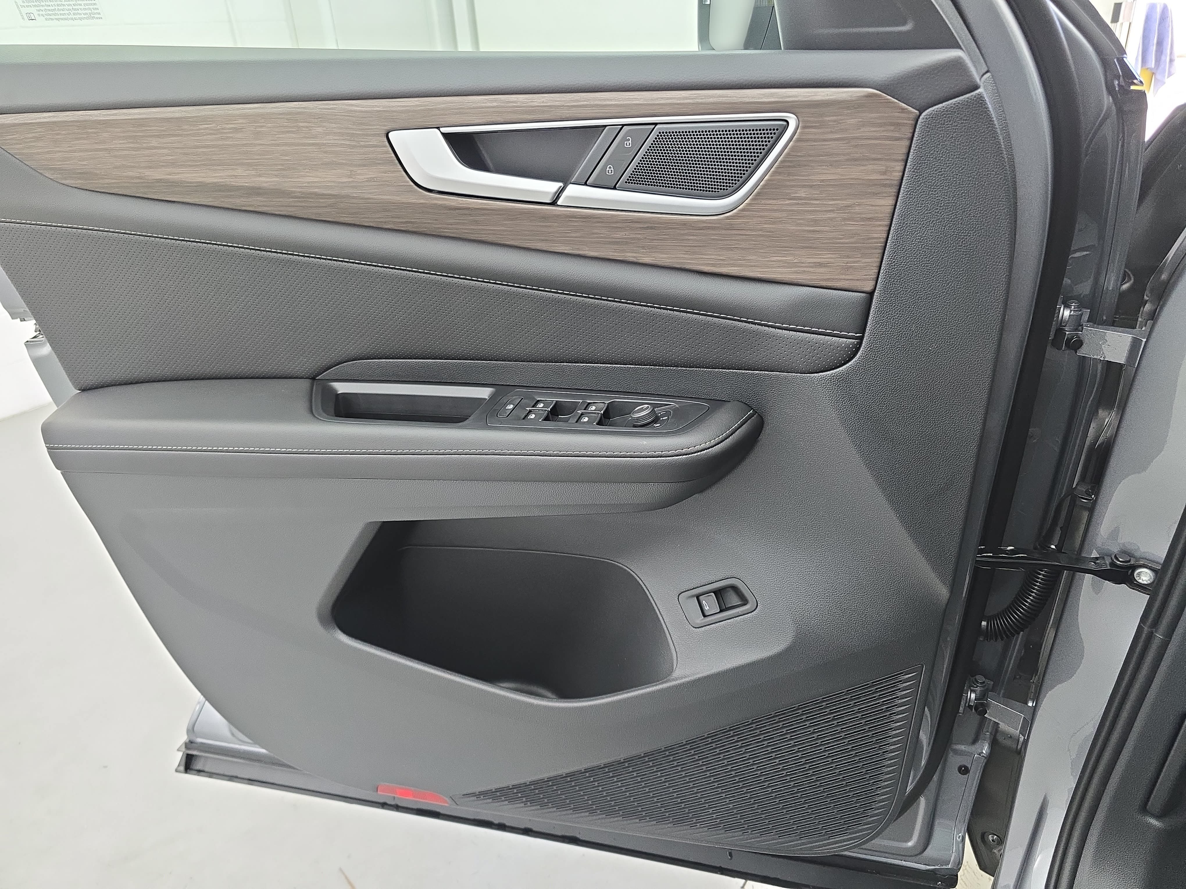 New 2026 Volkswagen Atlas SEL AWD/4WD image 28