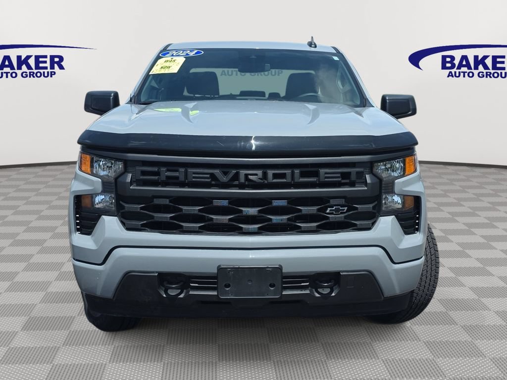 Used 2024 Chevrolet Silverado 1500 Custom AWD/4WD image 2