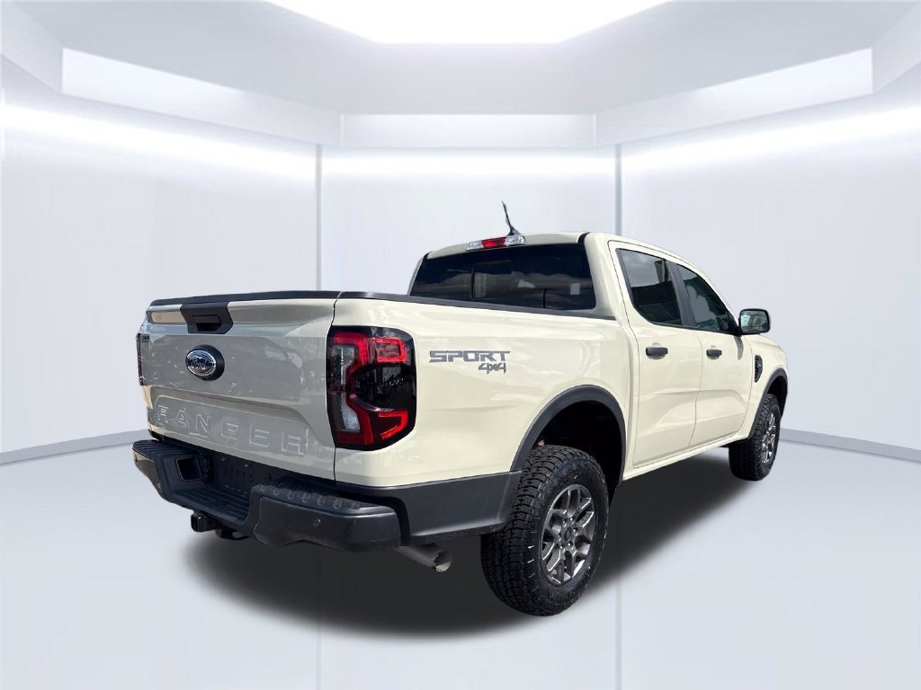 Used 2025 Ford Ranger XLT w/ Equipment Group 301A High AWD/4WD image 4