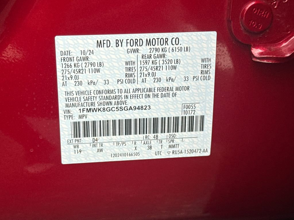 Used 2025 Ford Explorer ST image 34