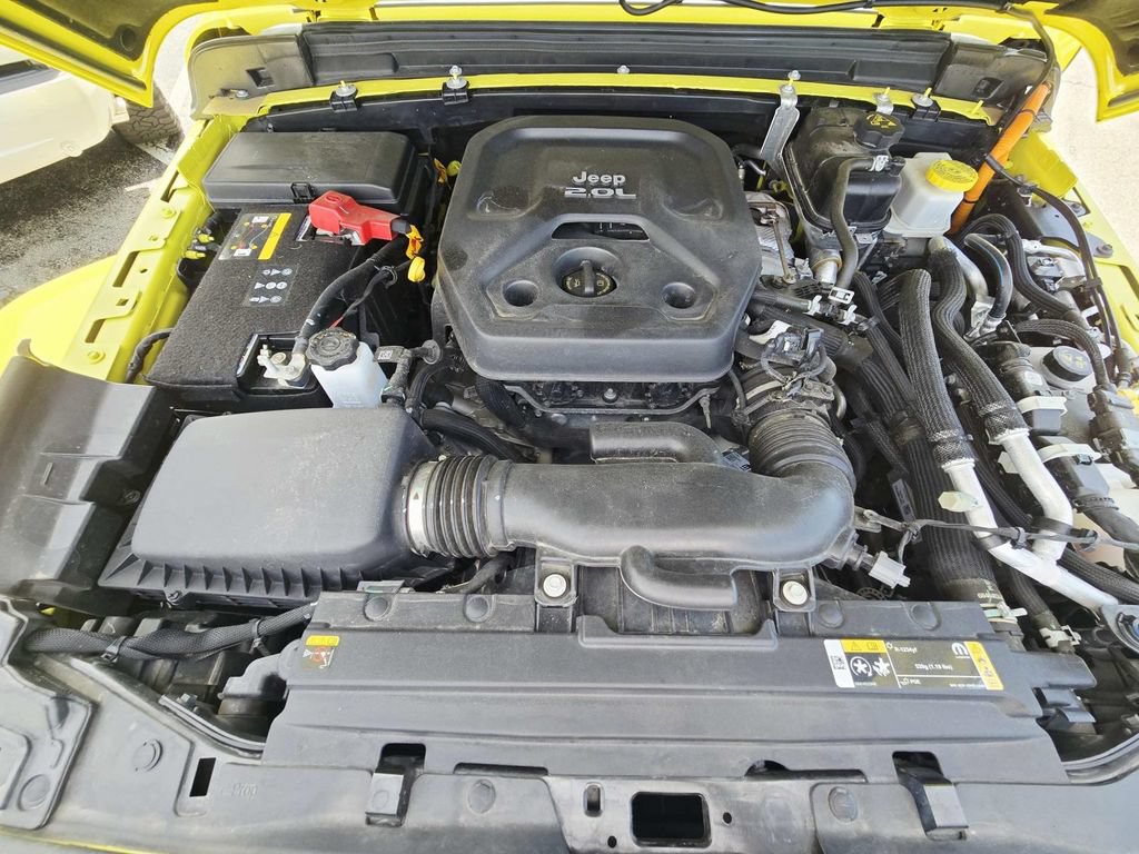Used 2023 Jeep Wrangler Unlimited Sahara w/ Cold Weather Group AWD/4WD image 20