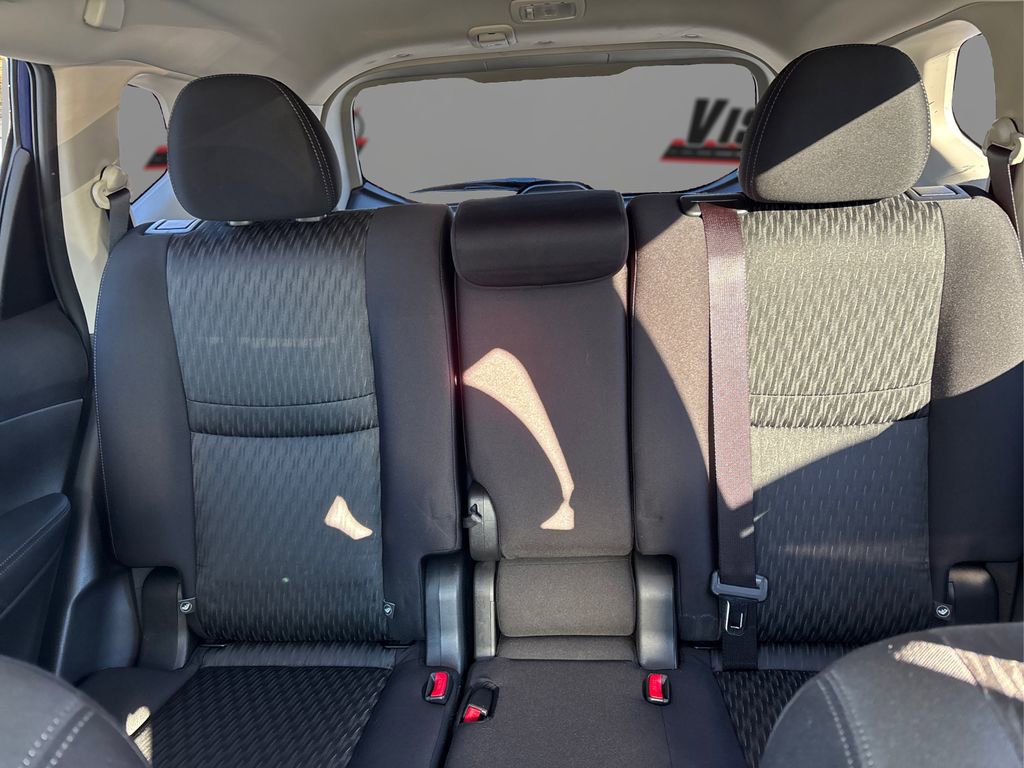 Used 2020 Nissan Rogue SV image 19