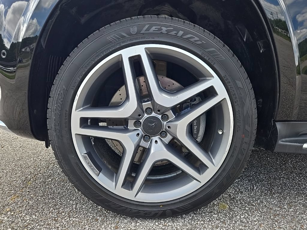 Used 2017 Mercedes-Benz GLS 550 4MATIC image 28