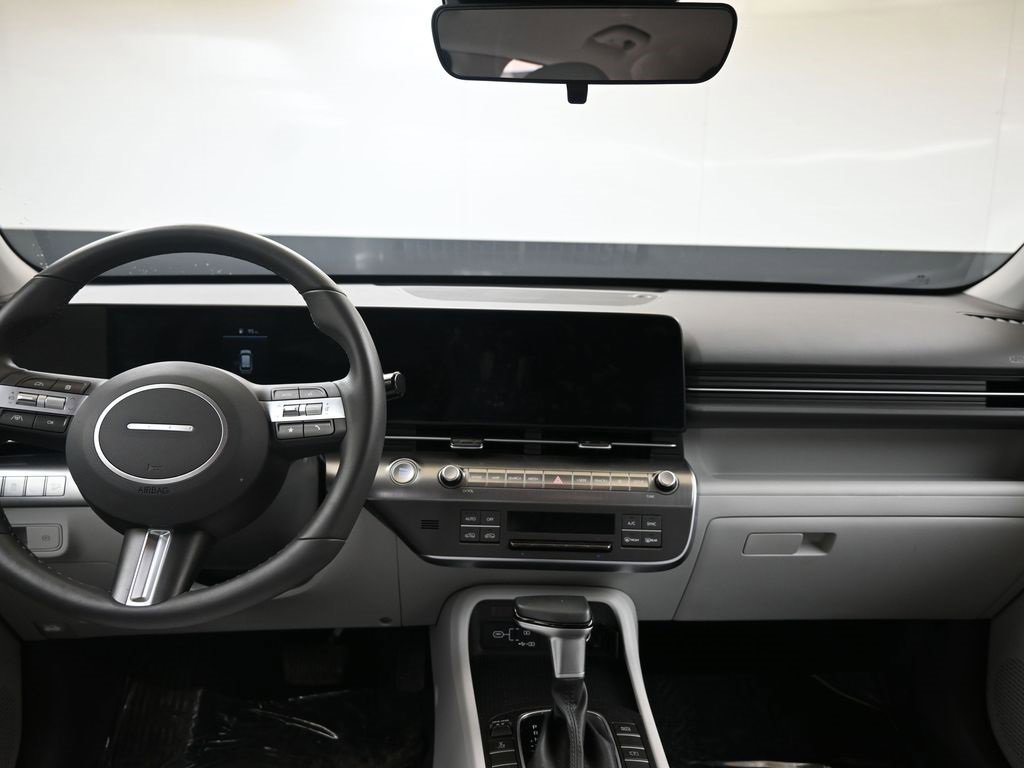 Certified 2025 Hyundai Kona SEL image 22