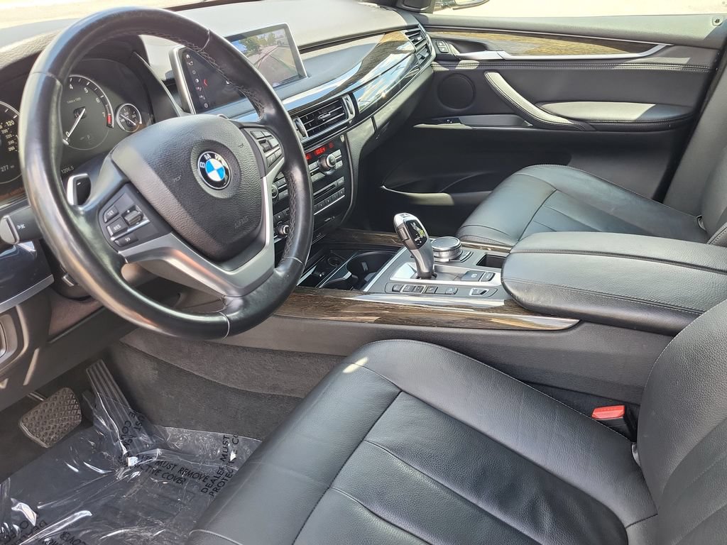 Used 2018 BMW X5 xDrive40e AWD/4WD image 12