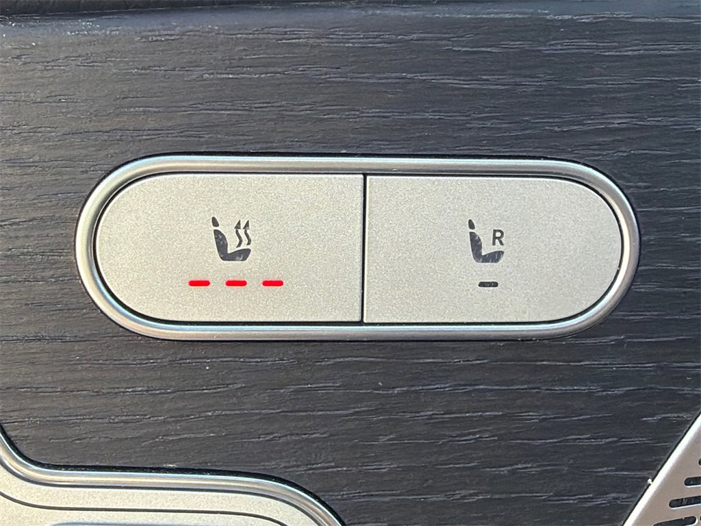 Used 2023 Mercedes-Benz GLE 350 4MATIC w/ 3rd Row Seat Package image 31