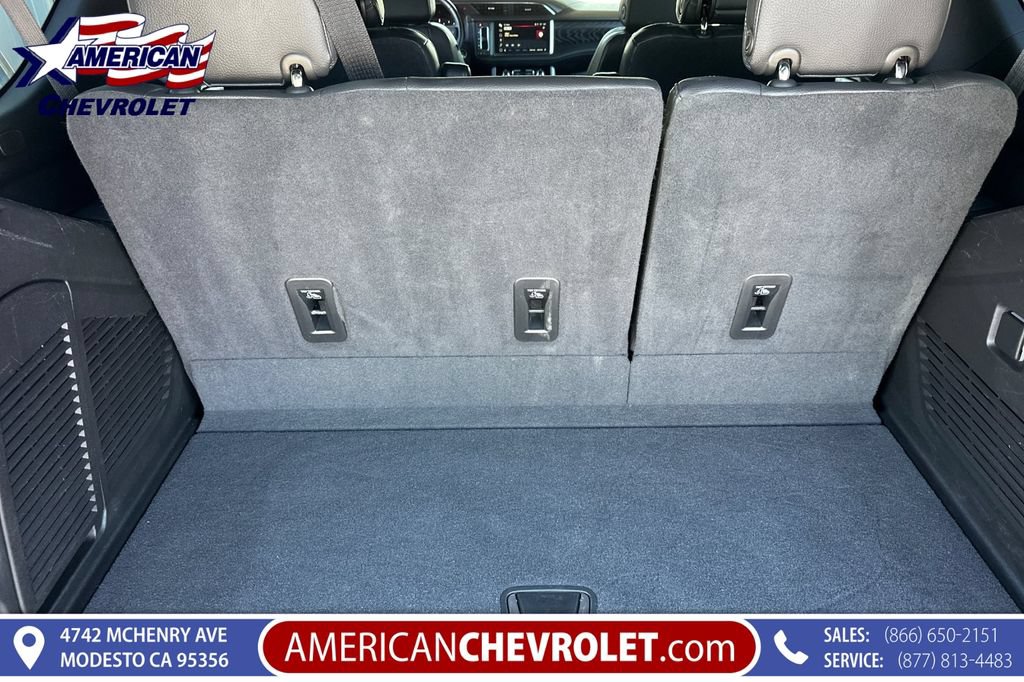 Used 2023 GMC Yukon Denali AWD/4WD image 19