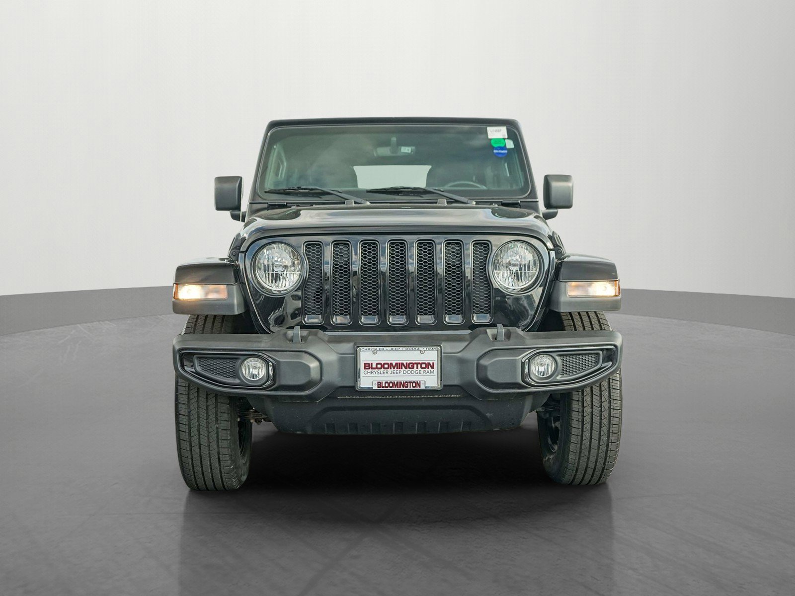 Used 2021 Jeep Wrangler Unlimited Sahara image 2