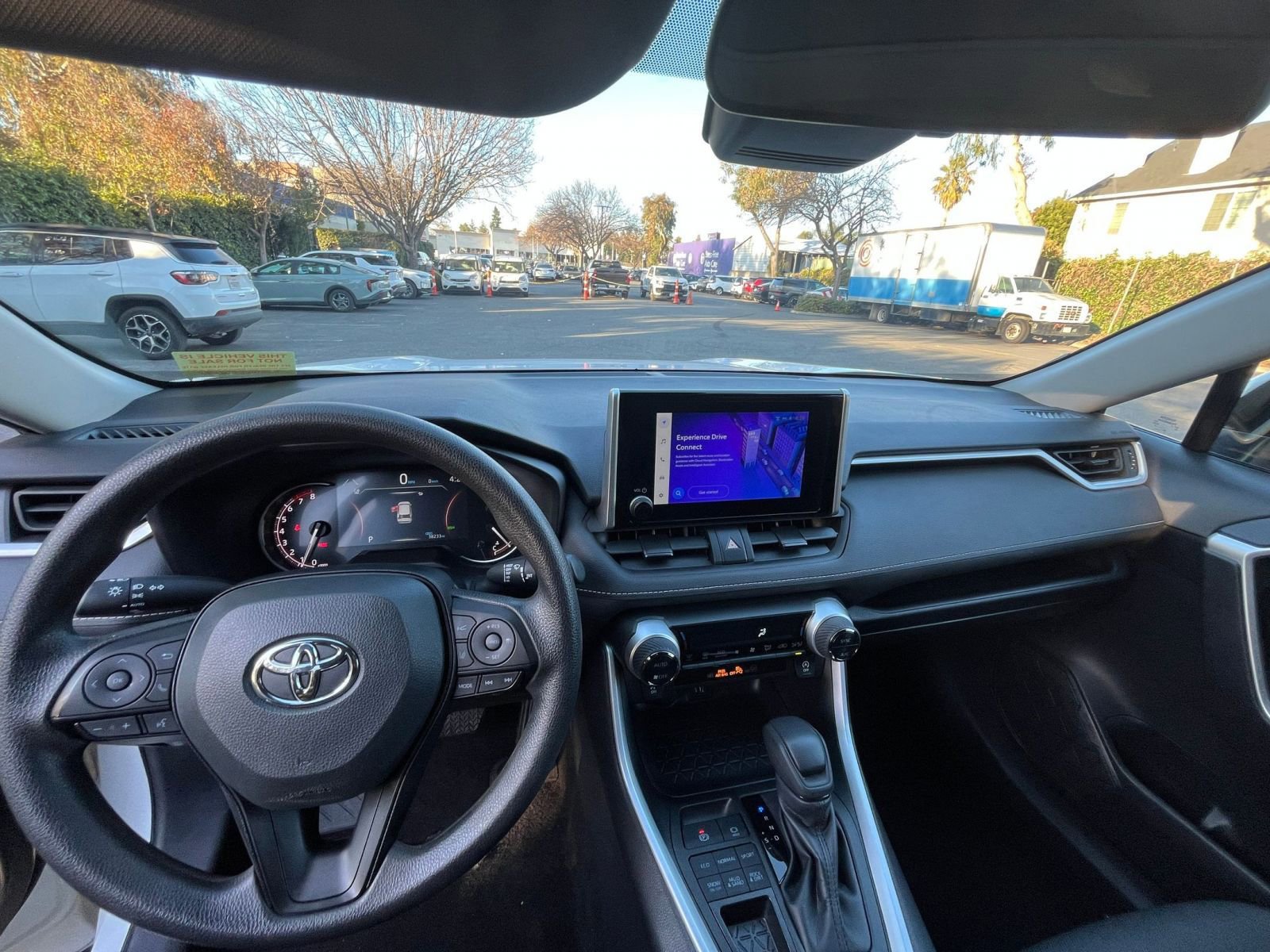 Used 2025 Toyota RAV4 XLE w/ Convenience Package image 34