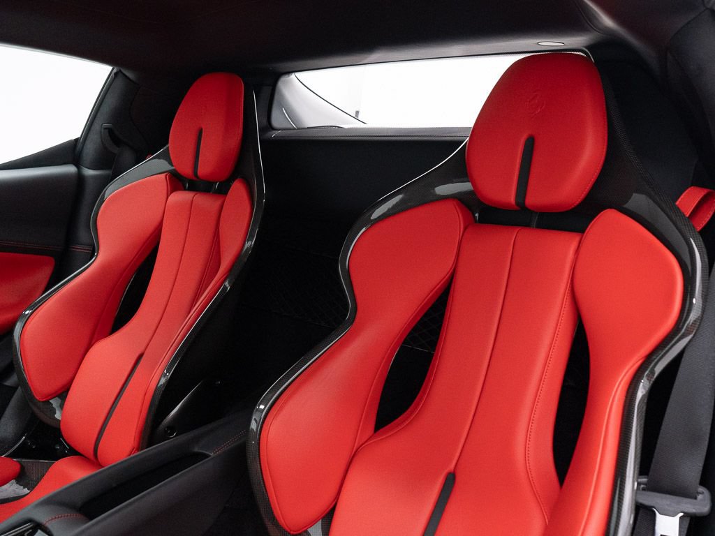 Used 2023 Ferrari 296 GTB RWD image 15