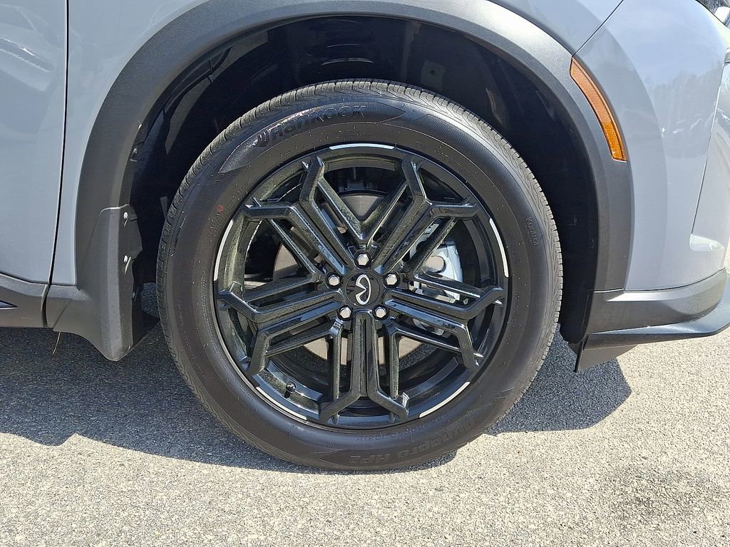 Used 2026 INFINITI QX60 Sport w/ Dark Cargo Package image 8