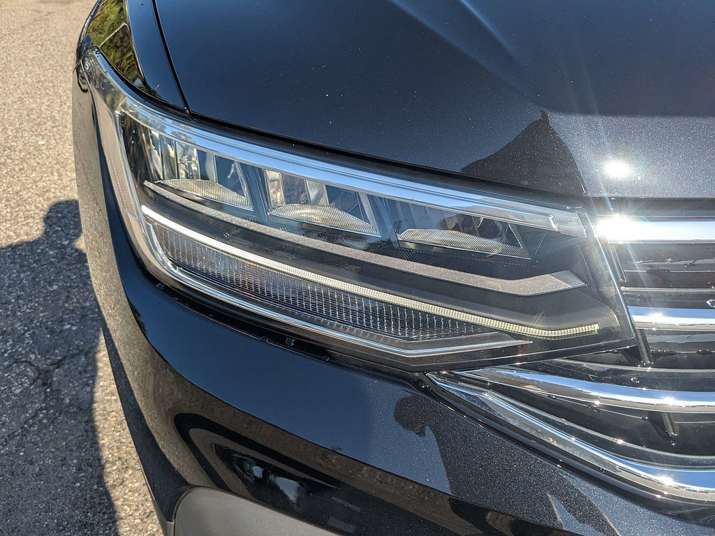 Used 2024 Volkswagen Tiguan SE FWD image 9