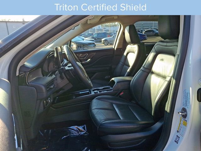 Used 2023 Lincoln Corsair Reserve image 16