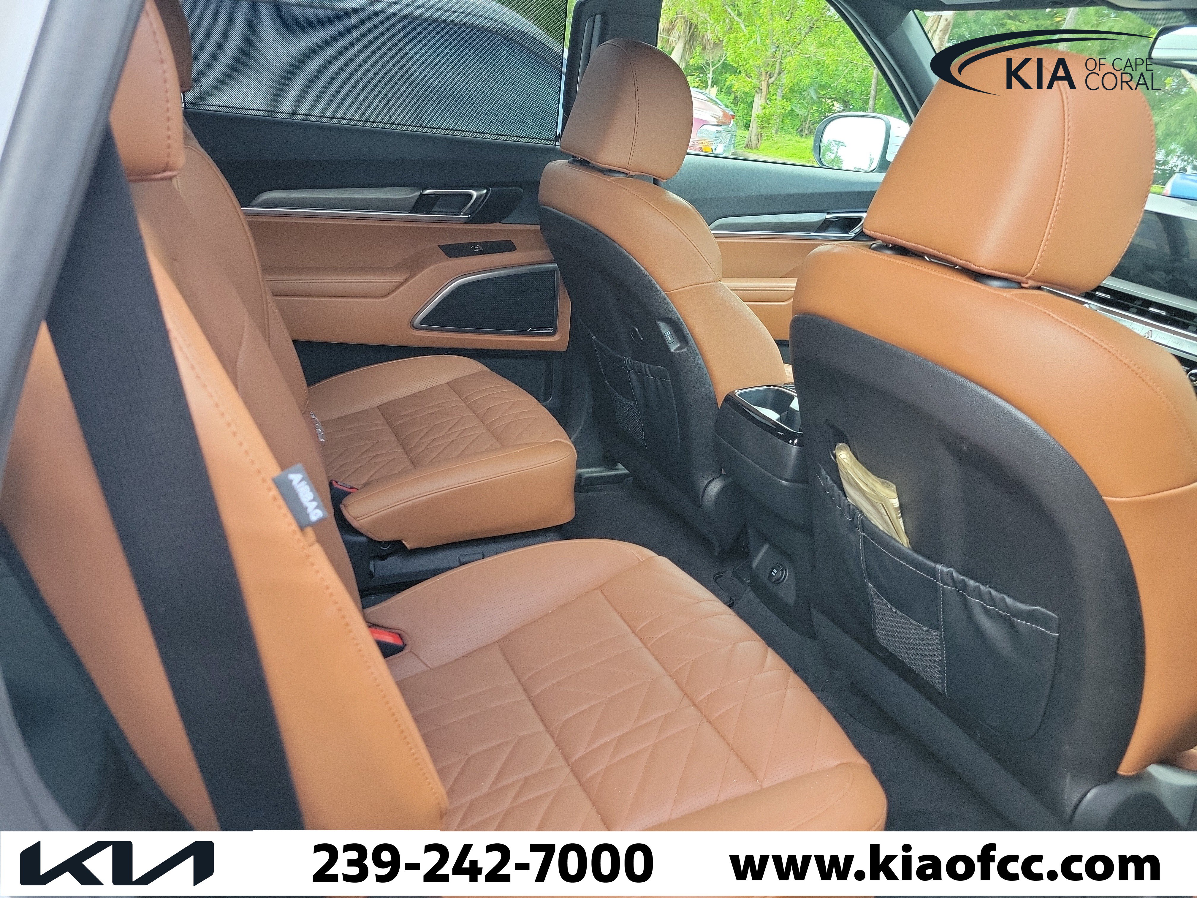 Used 2025 Kia Telluride AWD image 10