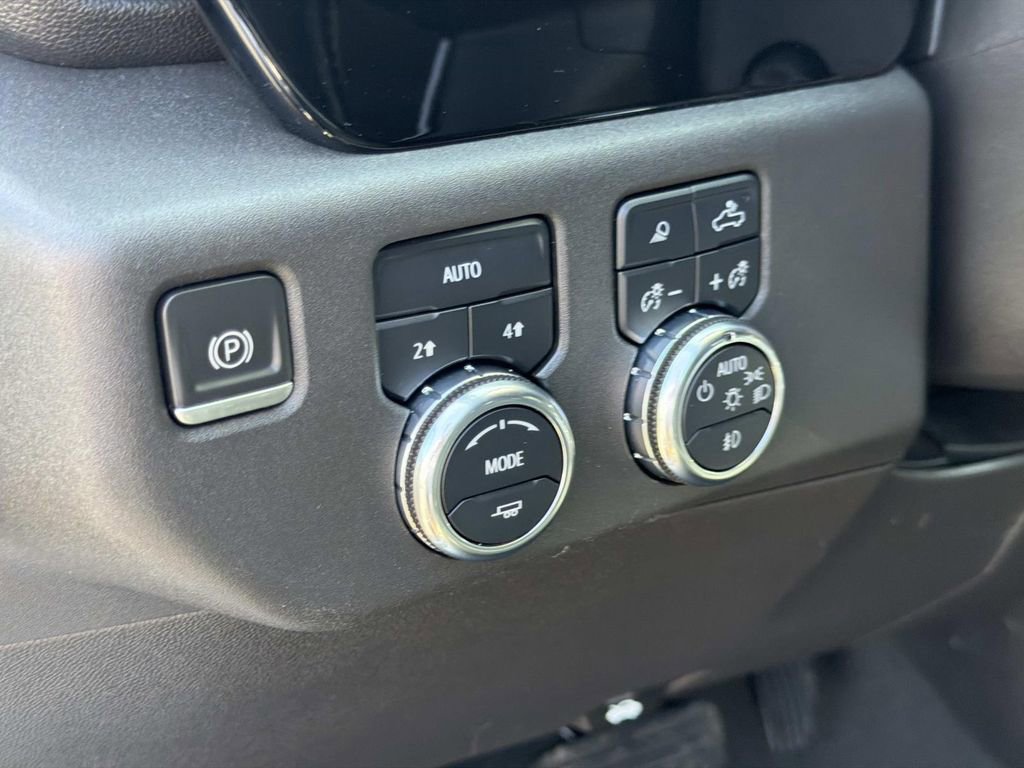Used 2022 GMC Sierra 1500 SLT w/ SLT Convenience Package AWD/4WD image 27