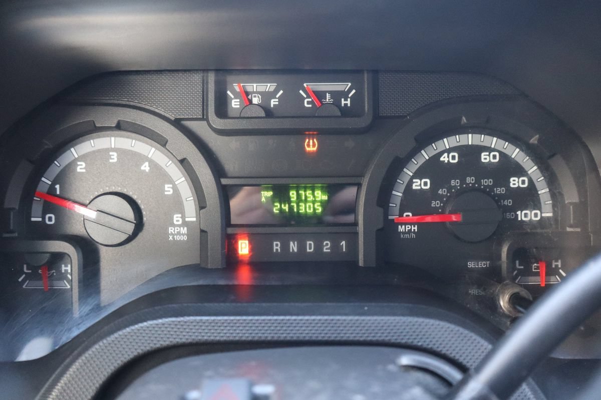 Used 2014 Ford E-250 and Econoline 250 w/ Power Group RWD image 31