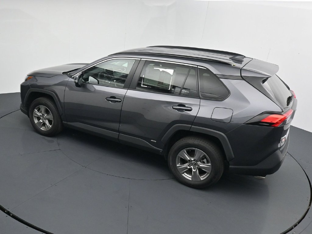 Used 2024 Toyota RAV4 XLE AWD/4WD image 13