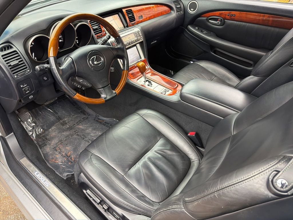 Used 2008 Lexus SC 430 Convertible w/ Preferred Accessory Pkg image 8