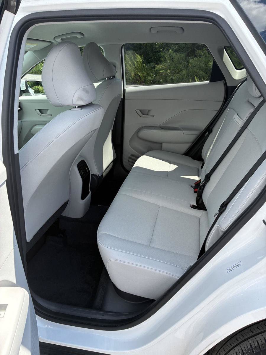 Used 2024 Hyundai Kona SEL w/ Convenience Package FWD image 13