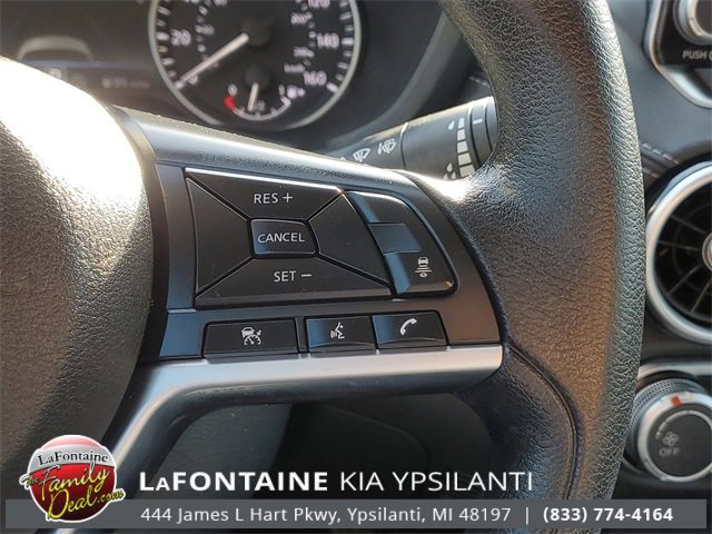 Used 2025 Nissan Sentra SV image 18