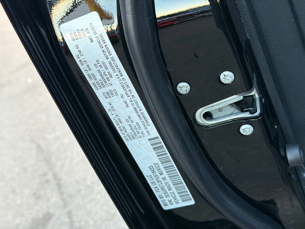 Used 2023 RAM 2500 Limited image 38