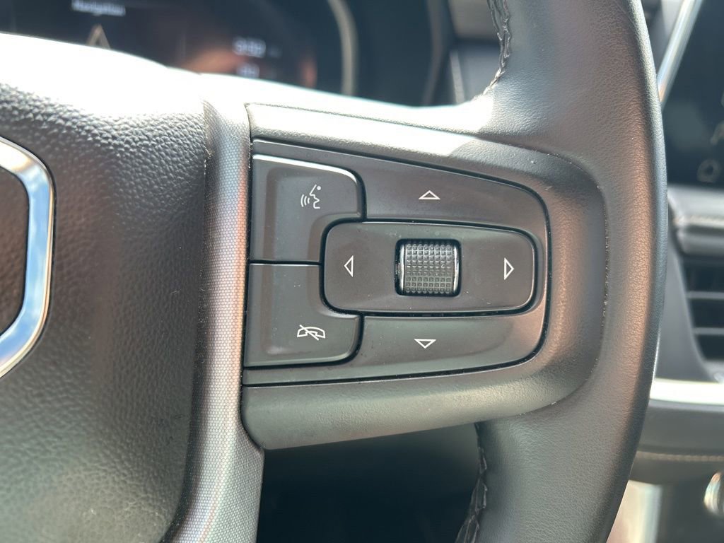 Used 2023 GMC Yukon SLT image 28