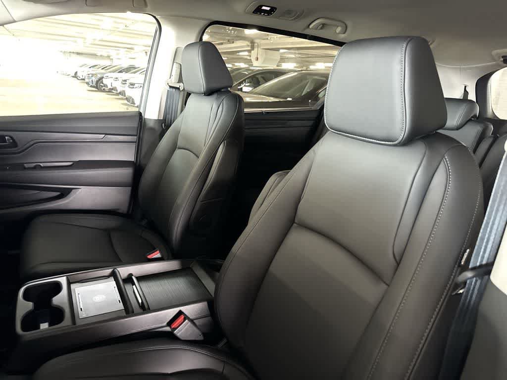 New 2026 Honda Odyssey EX-L image 13