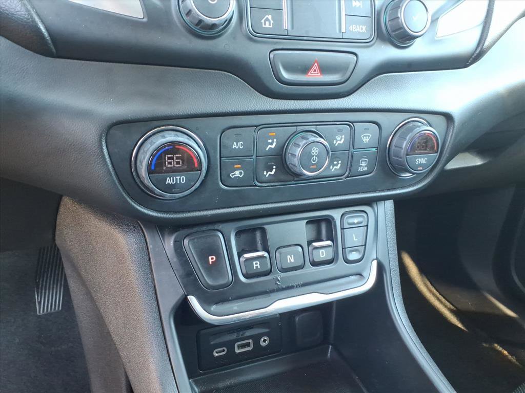 Used 2021 GMC Terrain SLT AWD/4WD image 11