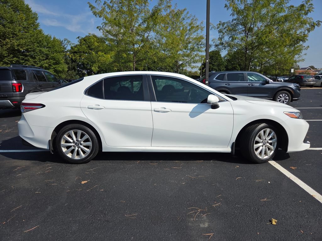 Used 2018 Toyota Camry LE FWD image 20