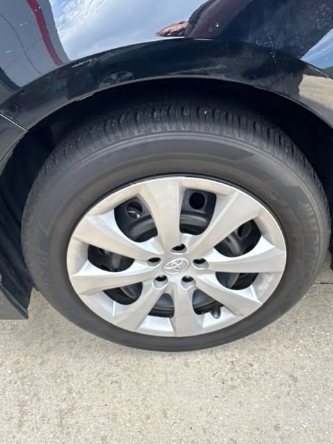 Used 2024 Toyota Corolla LE FWD image 27