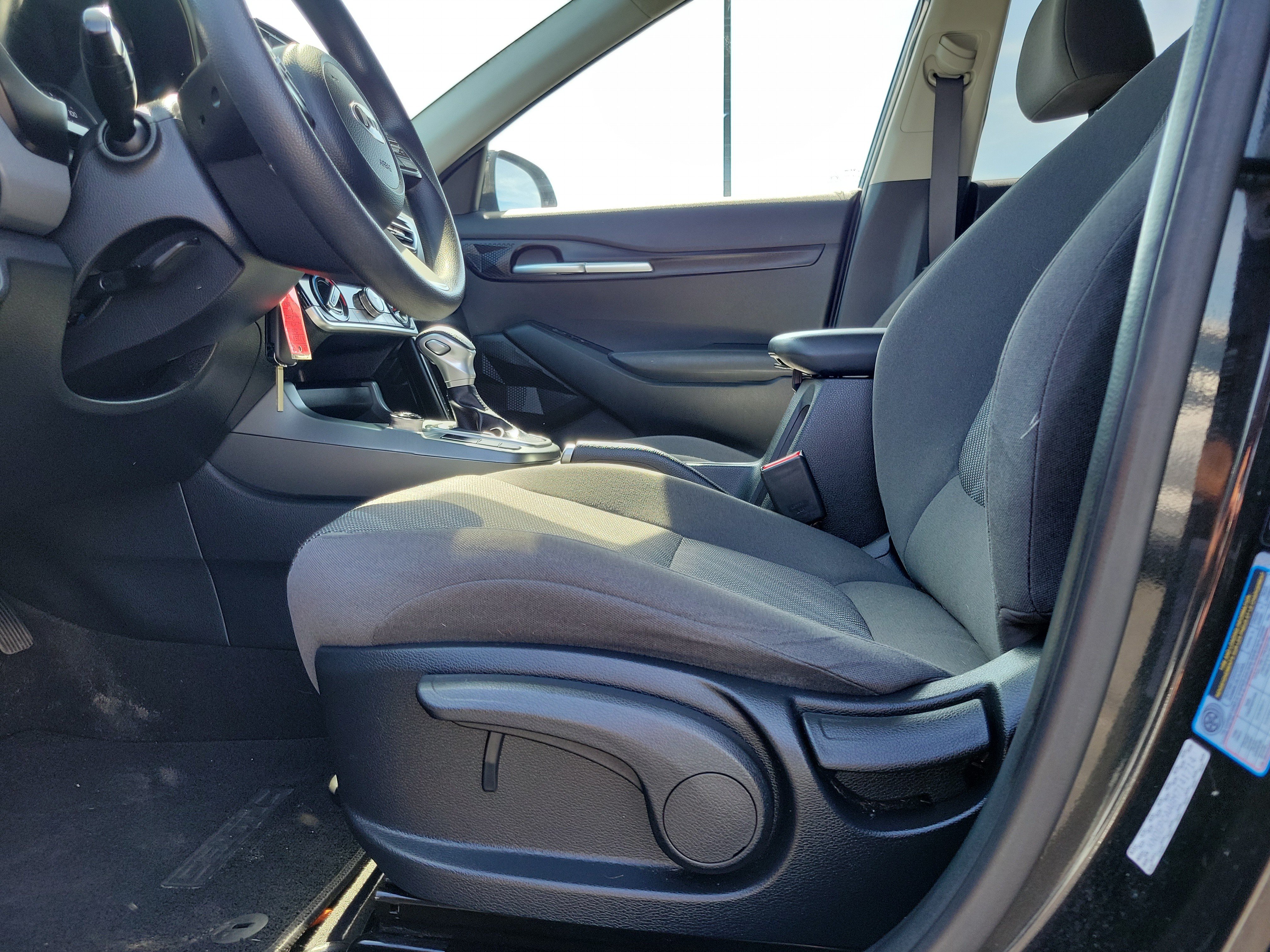 Used 2021 Kia Seltos LX AWD/4WD image 16