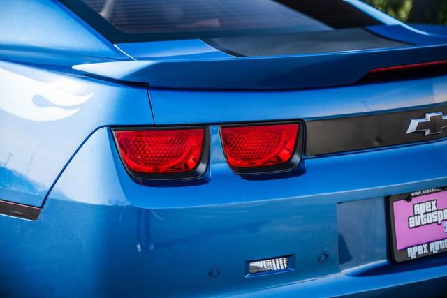 Used 2013 Chevrolet Camaro SS w/ Hot Wheels Special Edition image 53