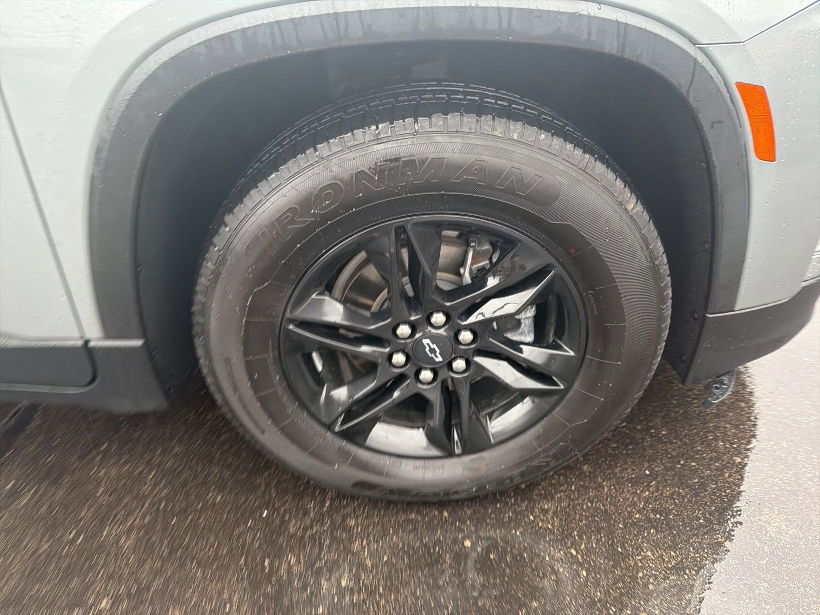 Used 2023 Chevrolet Traverse LT w/ Midnight/Sport Edition image 33