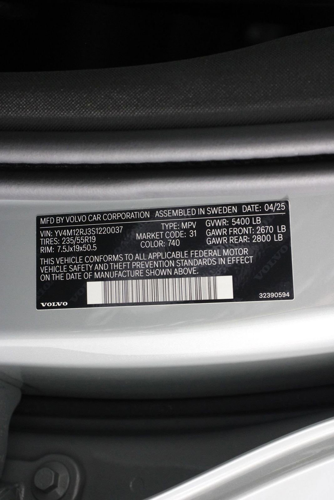Certified 2025 Volvo XC60 B5 Core AWD/4WD image 16