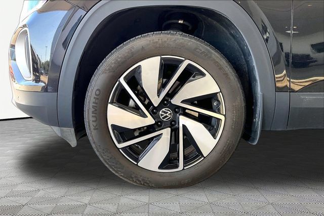 Used 2024 Volkswagen Atlas SE FWD image 21