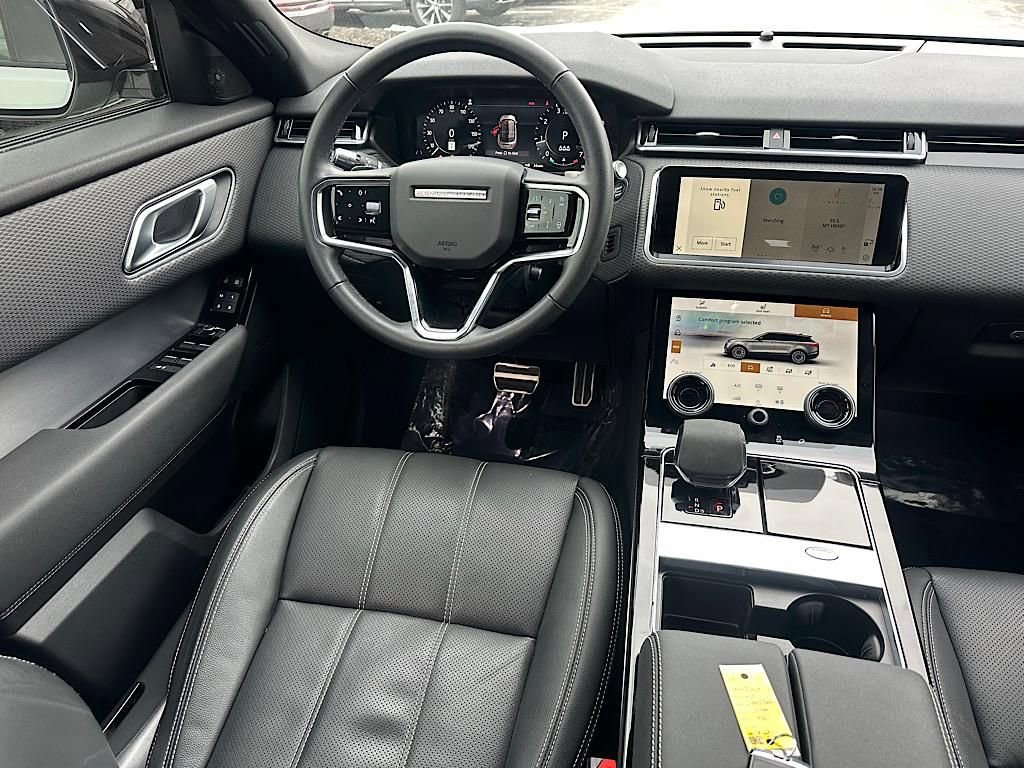 Used 2023 Land Rover Range Rover Velar R-Dynamic S image 23