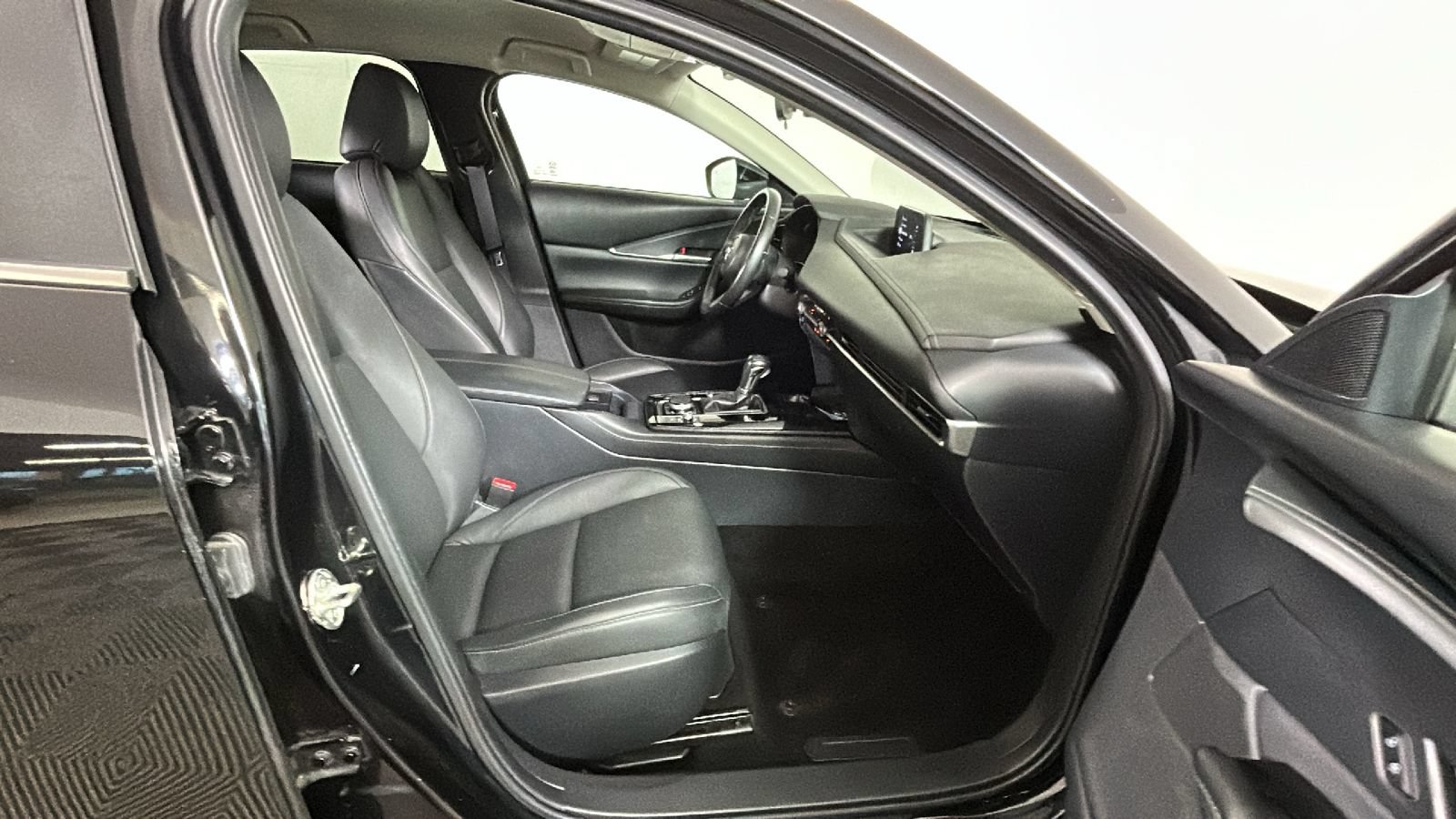 Used 2024 MAZDA CX-30 AWD 2.5 S w/ Select Sport Pkg image 34